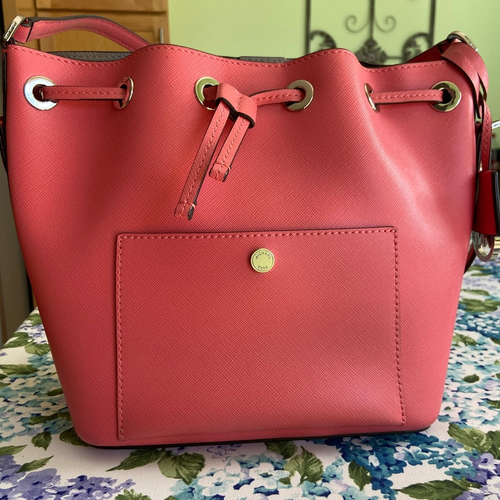 Michael Kors Coral leather bag